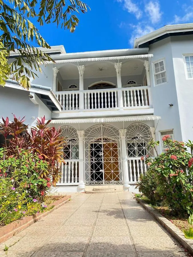 5-Bed Villa With Pool In Runaway Bay Jamaica Cardiff Hall